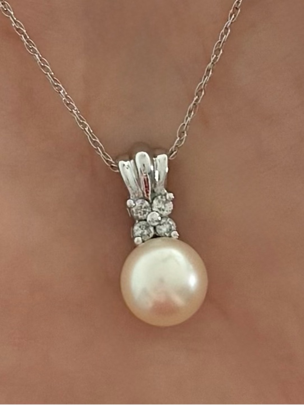 Solid 10K White Gold Cultured Pearl & Diamond Pendant Necklace Kay Jewelers